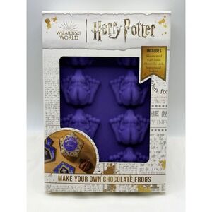 Harry Potter: Make Your Own Chocolate Frogs: Silicone Chocolate Mold and Gift Bo